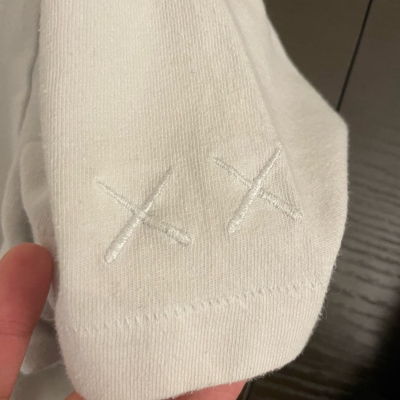 KAWS x Uniqlo BFF White Pocket Tee Medium - Picture 4 of 4